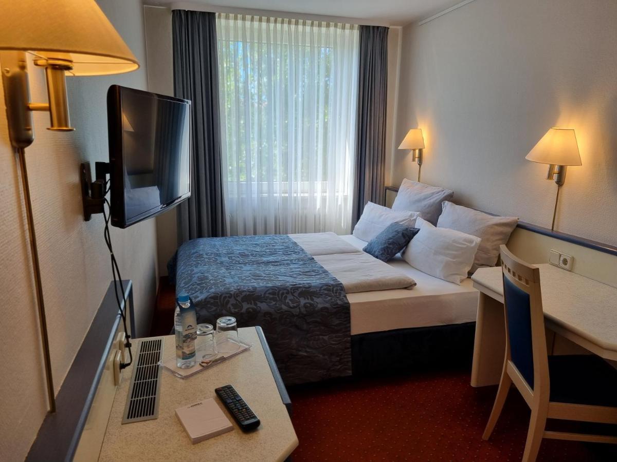 Carathotel 3* München