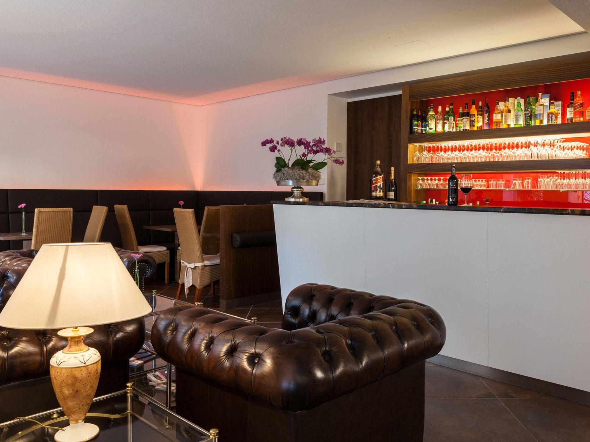 Hotel Carathotel 3*